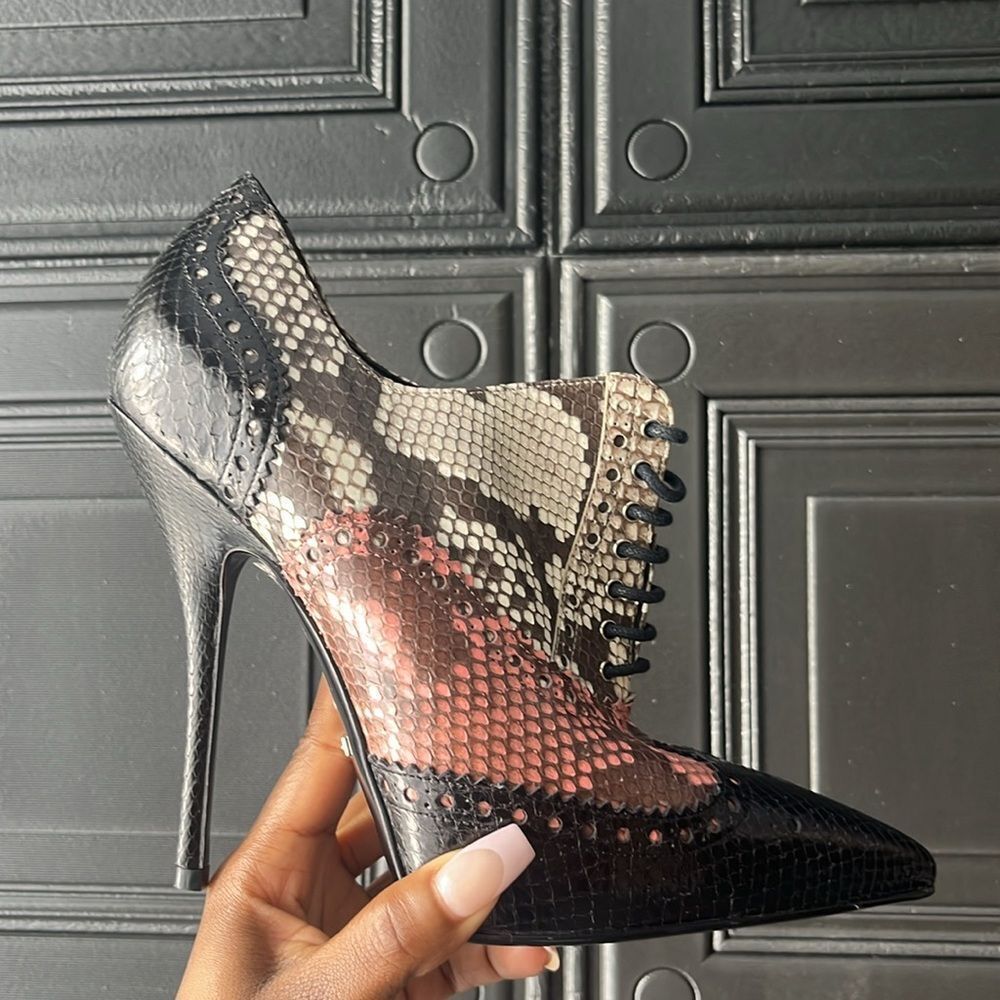 Gucci Leather Oxford heels